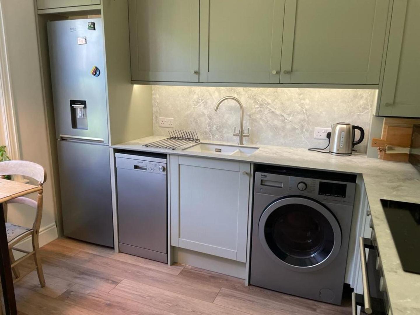 Fantastic 2 Bedroom Victorian Flat In Льюис Экстерьер фото